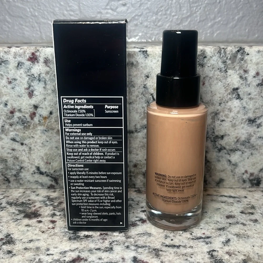 Bobbi Brown Neutral Honey Skin Foundation